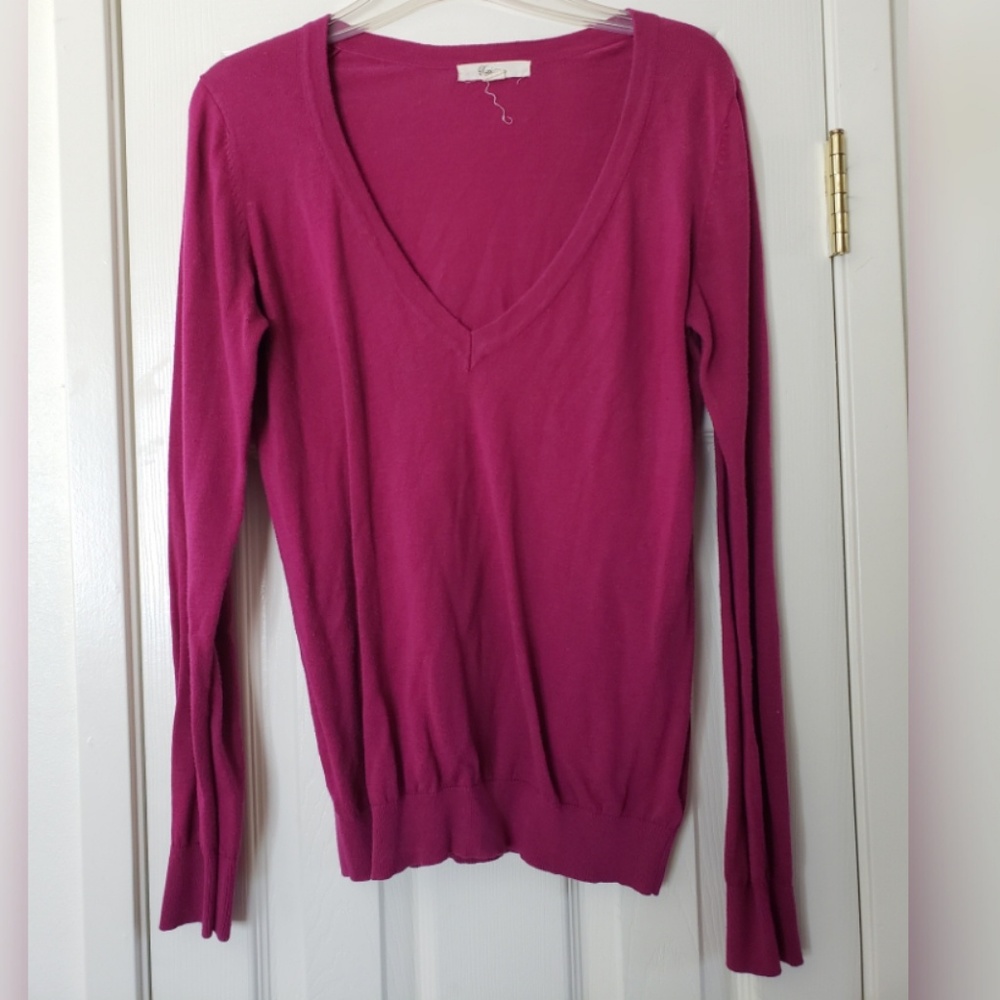 Magenta V-Neck sweater